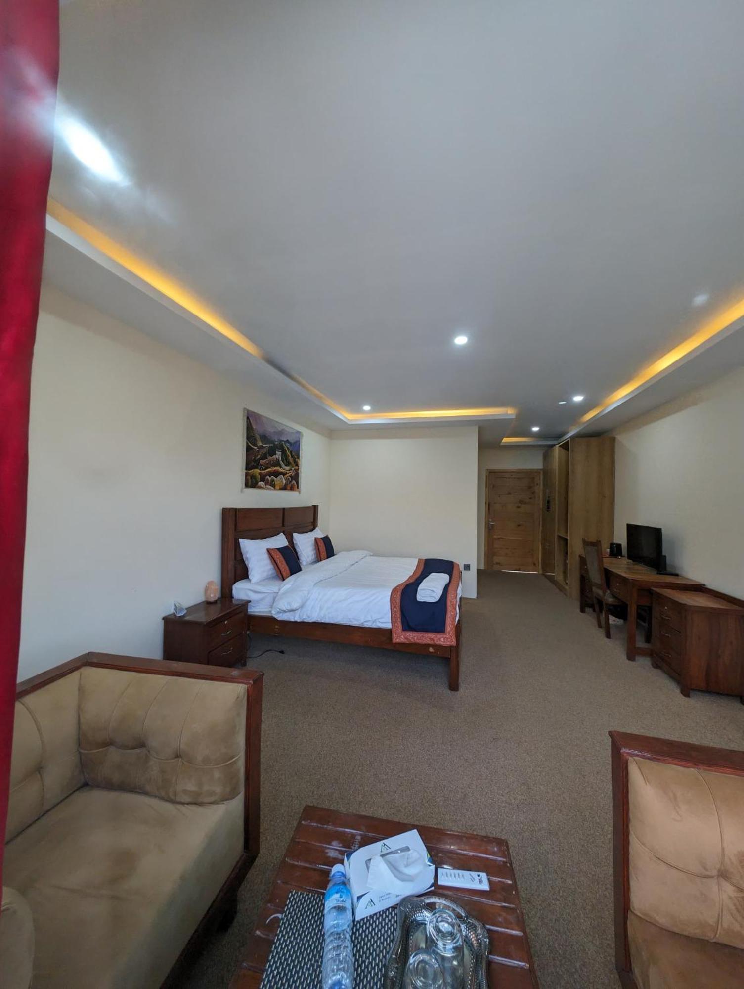 Apex Hotels And Resorts Hussaini Karimabad  Екстериор снимка