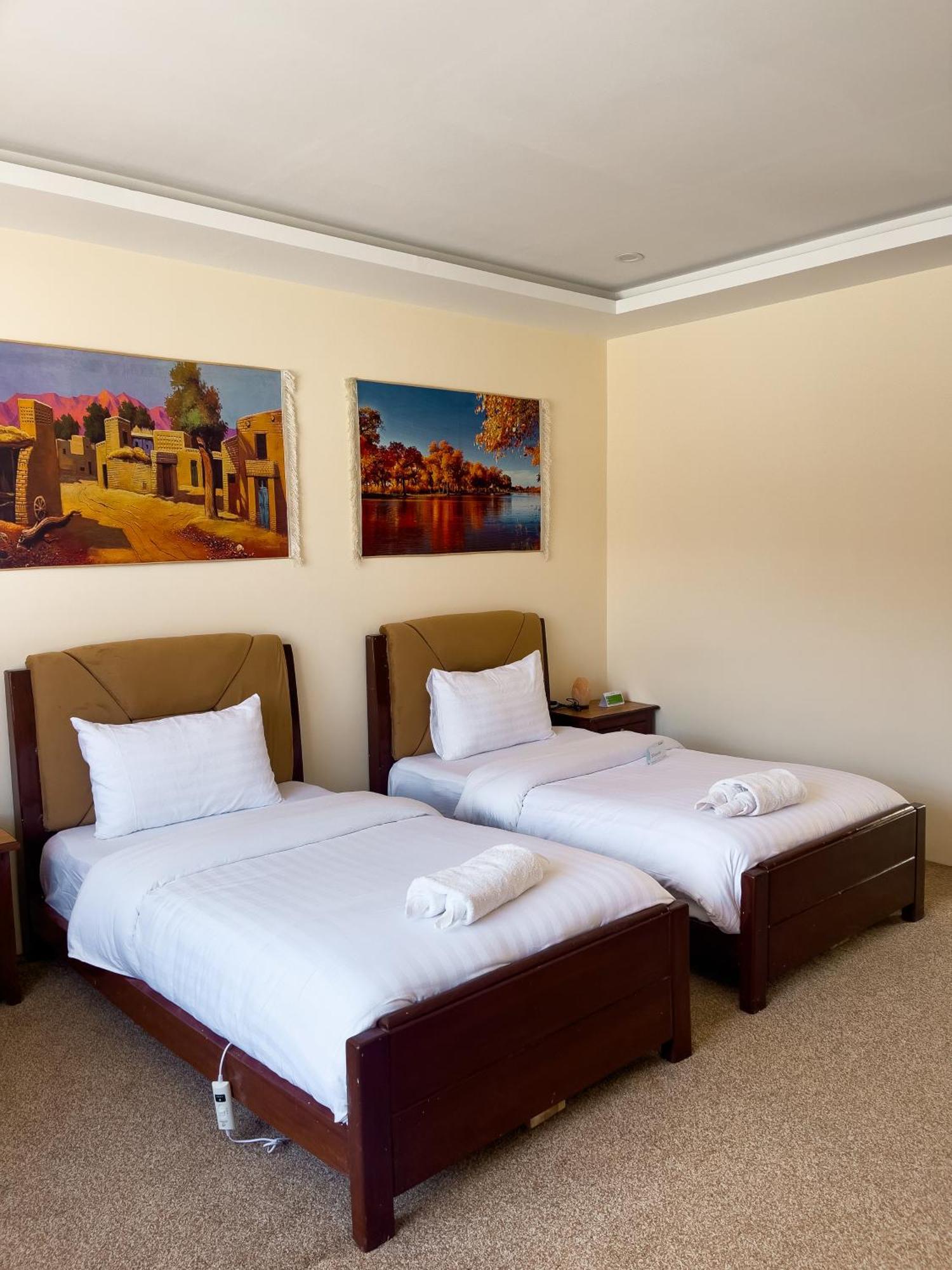 Apex Hotels And Resorts Hussaini Karimabad  Екстериор снимка
