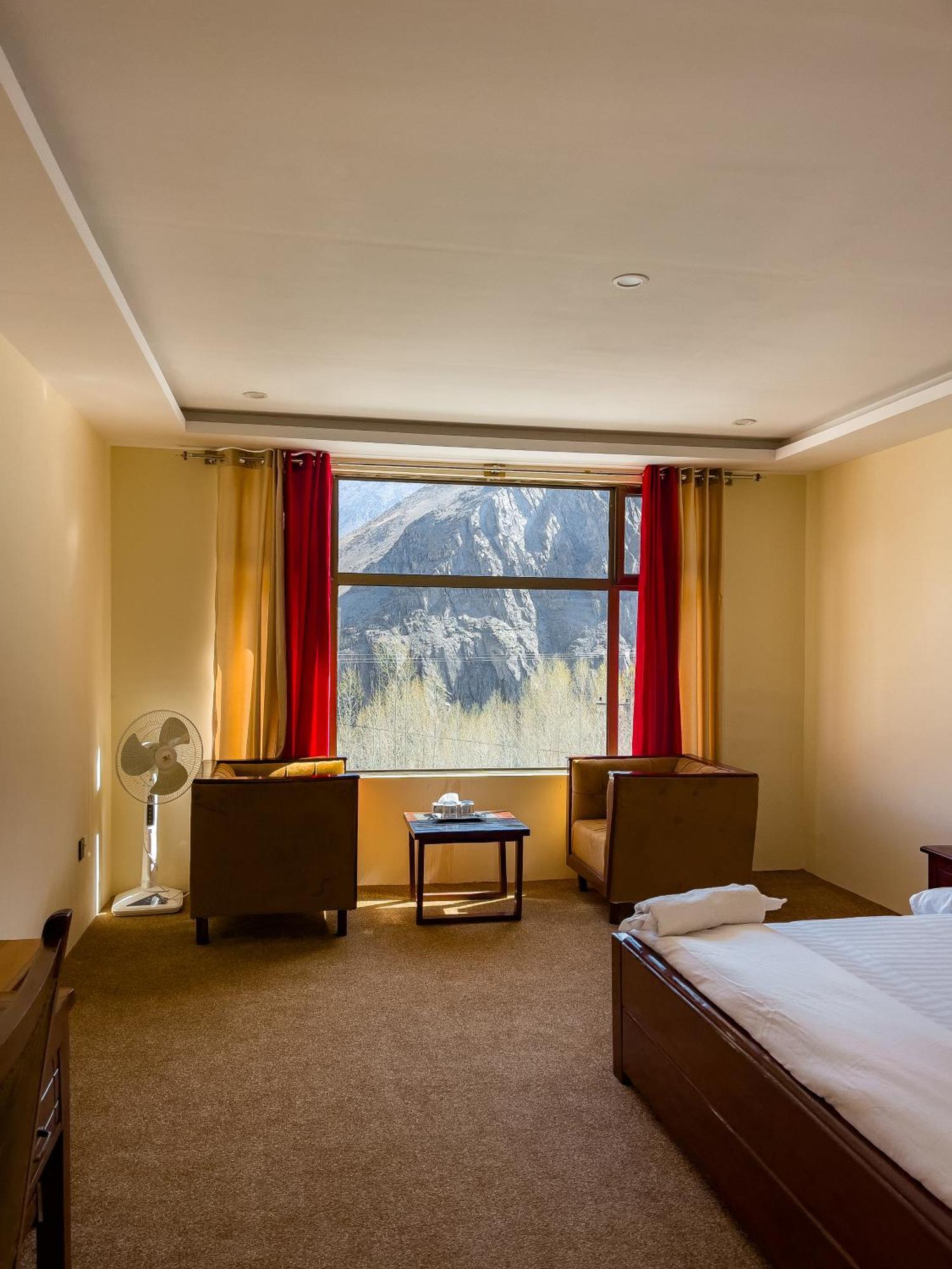 Apex Hotels And Resorts Hussaini Karimabad  Екстериор снимка