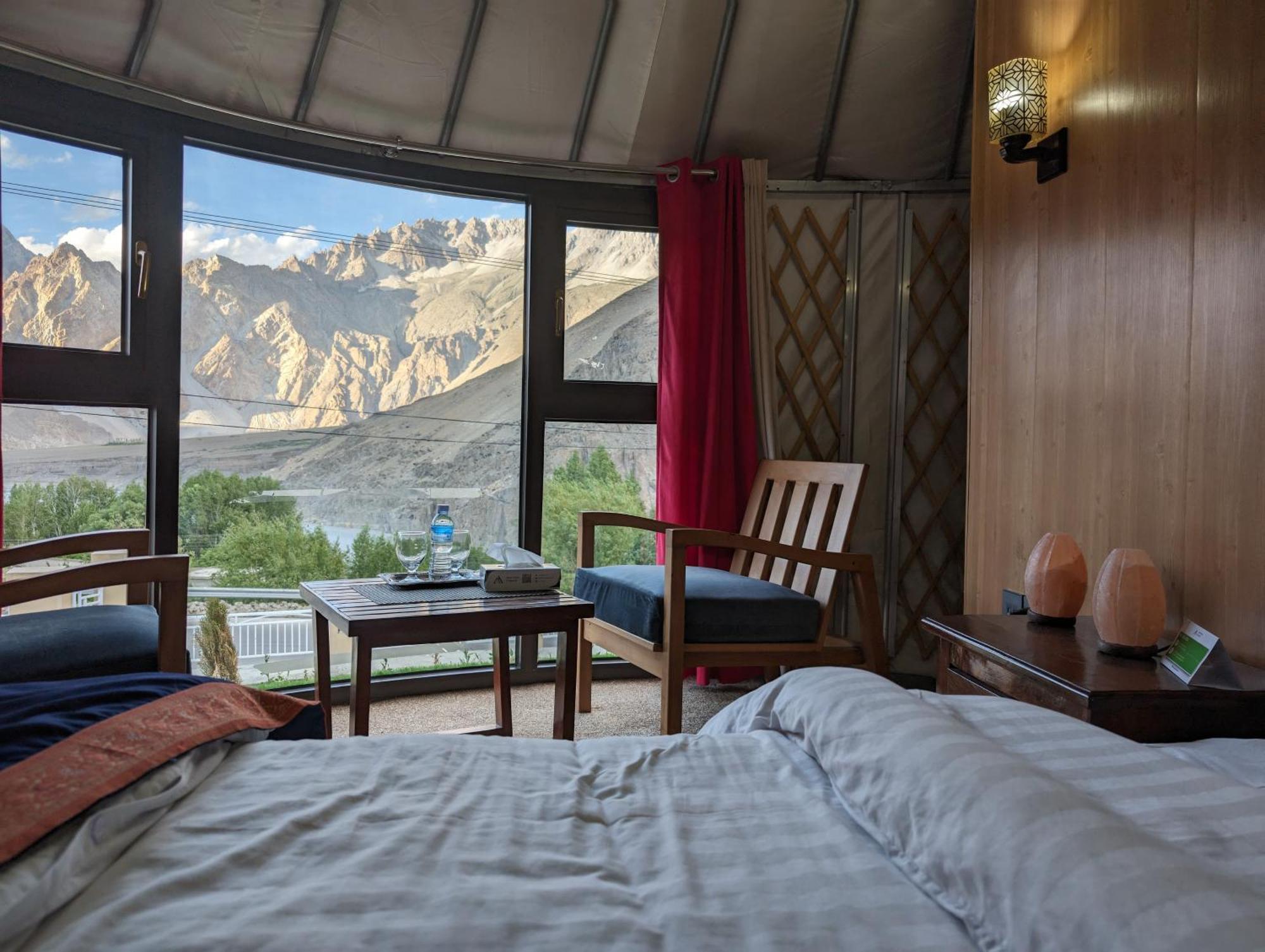 Apex Hotels And Resorts Hussaini Karimabad  Екстериор снимка