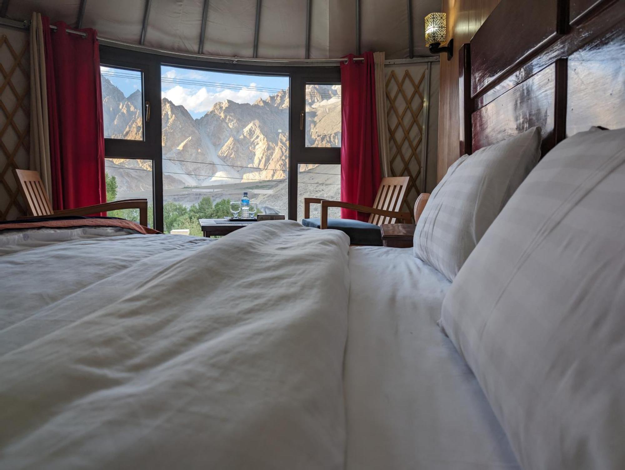 Apex Hotels And Resorts Hussaini Karimabad  Екстериор снимка